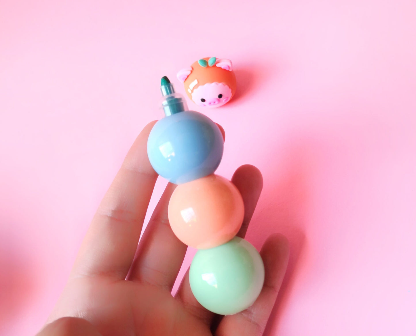 Piggy bookmark